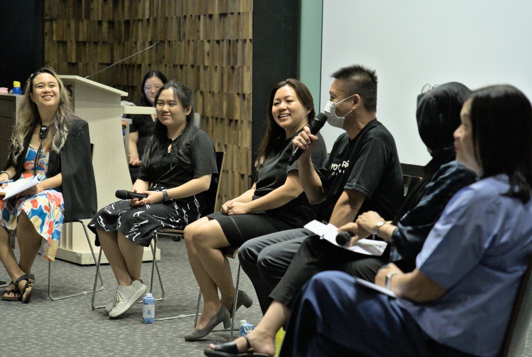 (From left to right) The plenary panel consisted of Tan Wei Shuang (outgoing president of NUS Community Service Club), Lilian Ong (Director of Social Work, New Hope Community Services), Ong Kah Kuang (Executive Director of Youth Corps Singapore), Khadijah Madihi (Founder and Family & Child Specialist of Asia Family First), and Sue Chang-Koh (Director of Community Engagement, CAPT). It was moderated by Saza Faradilla Binte Zaini from the Office of Student Affairs. 