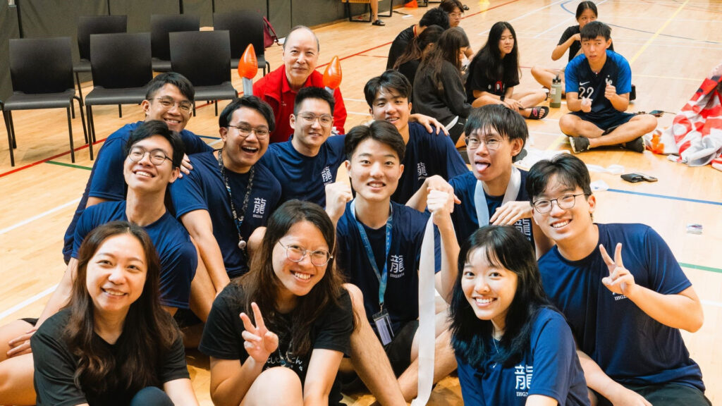 Making it a point to engage and interact with students at work and at play, Prof Pang (back, in red) shared about the college-wide events that give students an opportunity to partake in a holistic residential experience.