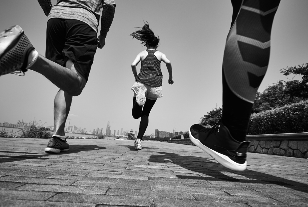 depositphotos_467970156-532x357px-running