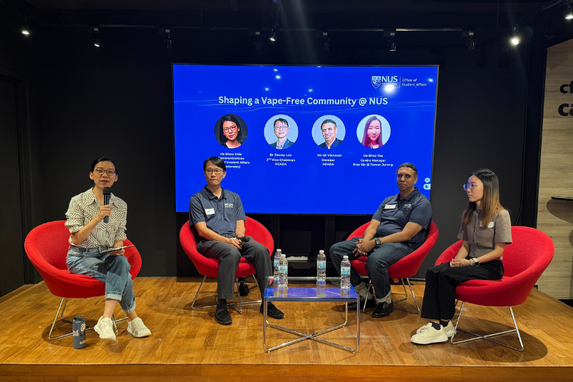(From left to right) Moderator Elissa Chia (OSA) leads a candid panel with Dr Jimmy Lee & Mr SB Viknesan (NCADA) and Ms Rhea Tan (SANA), sharing prevention strategies with student ambassadors. 