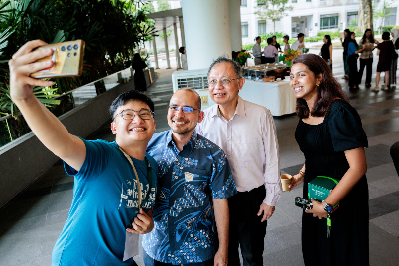 
(From left) Teach SG mentor Zyon Aaronel Wee, Senior Parliamentary Secretary Dr Syed, Prof Bernard Tan, Senior Vice Provost (Undergraduate Education), and Ms Thahira Thasnim, GEN2050 Teach SG course lead, sharing a wefie.